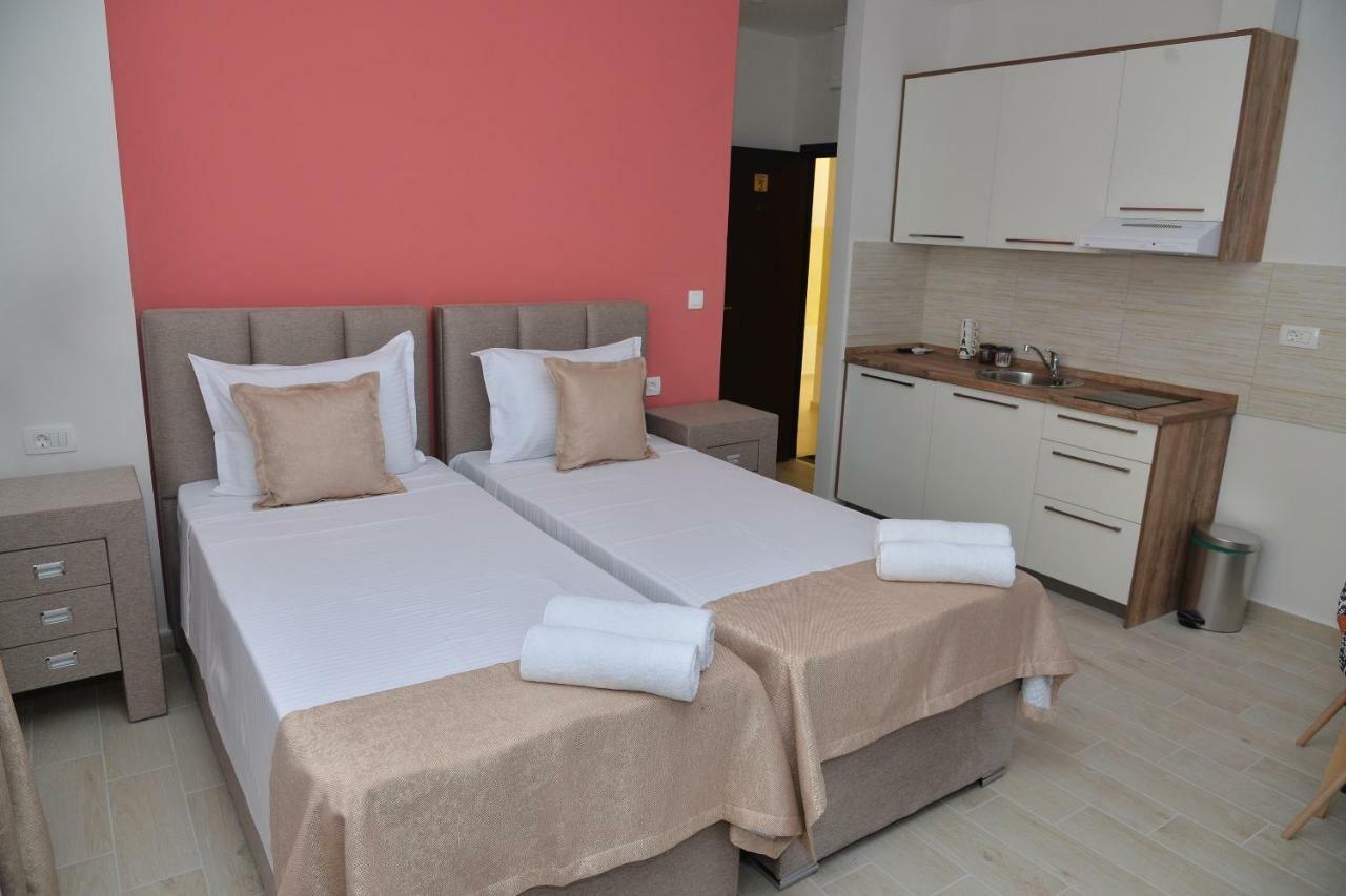 Helada Apartments Tivat Kültér fotó