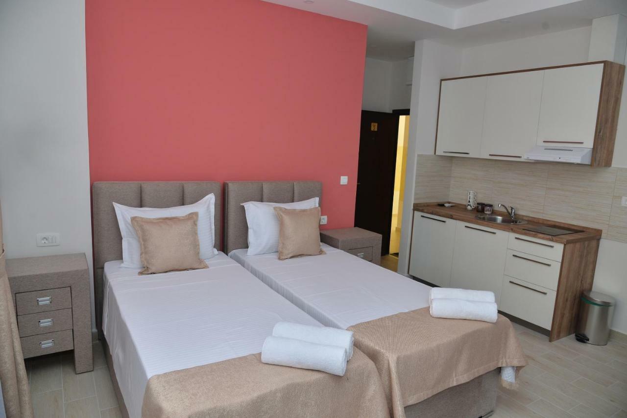 Helada Apartments Tivat Kültér fotó