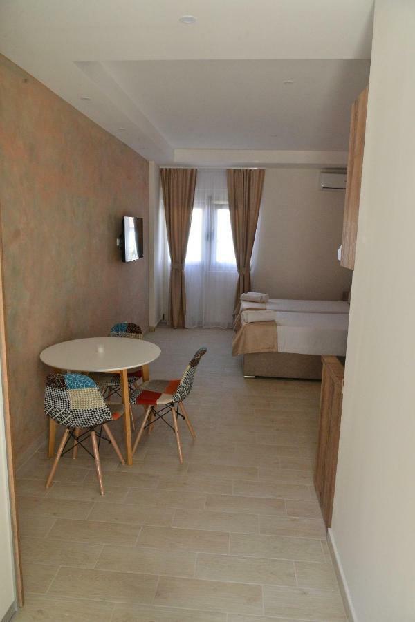 Helada Apartments Tivat Kültér fotó